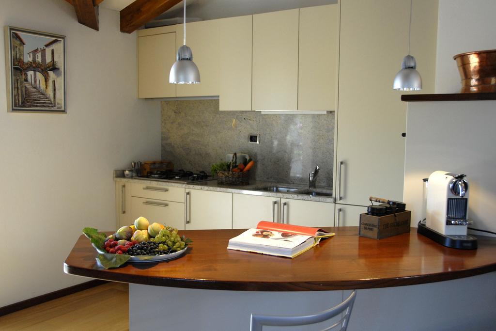 Alveluu Ristorante E Suites Tremezzo Chambre photo